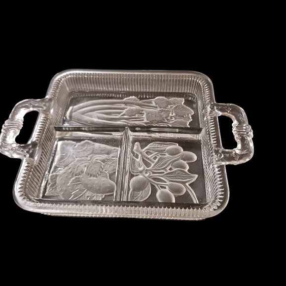 VTG Imperial Glass Intaglio Fruit Relish Tray - 3 Section Frosted Glass - Picture 2 of 8